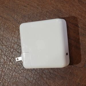 Apple A1719 87W USB-C Power Adapter